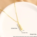 Collier doré avec pendentif bouteille de lune et zircons sur une chaîne à billes - Pendentif Bouteille / Plaqué Or Véritable