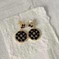 Elegant 18k gold earrings featuring double circles with black zircon stone and floral style - Gold Base Black Rhinestone