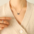 Conjunto de collar y anillo bohemio con colgante de mariposa en plata y esmalte negro - Color Acero