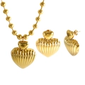 Set gioielli cuore dorato con pendenti a texture conchiglia e orecchini abbinati - Set / Oro