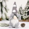 Gnome de Noël gris en feutre avec chapeau à pois et barbe blanche, mains sur les yeux - Poupée Chapeau Flocon Yeux Couverts / Gris