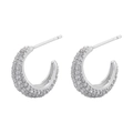 Dettaglio degli orecchini a cerchio a C con pavé di zirconi cubici in argento lucido - VE943 Incastonatura a Pavé Forma a C / Oro Bianco