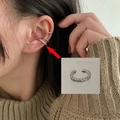 Clip d'oreille argenté en forme de C serti de strass brillants pour oreilles non percées - Pièce Unique / Argent Entièrement Pavé de Zircone