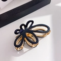 Pince à cheveux papillon en métal doré élégante avec finition en émail noir - Petit-7cm / Noir