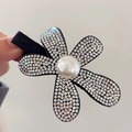 Elegante pinza para el pelo de flor negra con strass de colores y una perla central - Pico de pato (Q3-24#) / Plateado