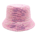 Vue détaillée du chapeau bob à paillettes roses montrant le tissu brillant et les reflets - Rose foncé
