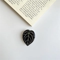 Collapsible heart-shaped phone grip with black acrylic leaf design and white veins - Anthurium Clarinervium (m144)