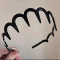 Glossy black wavy headband with teeth for non-slip grip and voluminous hair styling - Black Wave Hairband
