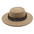 Detalle de sombrero de lana camel con banda de tweed en blanco y negro con flecos - M (56-58cm) / Caqui