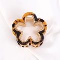 Flower-shaped hair claw clip in tortoiseshell leopard print with golden metal spring - Five-Petal Flower / Amber Tortoiseshell