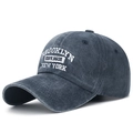 Gorra de béisbol vintage azul lavado con bordado blanco de Brooklyn de calidad - Ajustable / Azul marino