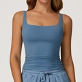 Débardeur de yoga bleu gris moulant avec col carré et détails froncés à la taille - Bleu Denim