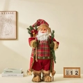 Bambola di Babbo Natale in abito scozzese rosso con bordi in pelliccia e accessori - 60CM
