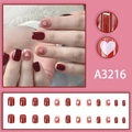 Kurze eckige künstliche Nägel mit weinrotem Farbverlauf und weißen Herzmustern - Blush Smudge Herz Stil (Kleber-Typ)(A3216)