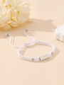 Weißes handgewebtes verstellbares Armband mit silberner Metallplatte und Perlen - Weiß (Silberplatte)