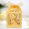 Scatola per confetti dorata tagliata al laser con cuore Mr & Mrs e nastro d'organza - Oro