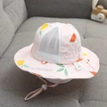 Cappello da sole rosa per neonati con rete, stampe di frutta e laccetto regolabile - 48-52cm (Regolabile) / Rosa (Anguria)