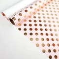 Rotolo di carta regalo rosa con pois metallici in oro rosa per regali fai-da-te - Serie Stampa Oro - Base Rosa a Pois / 0.43*3m