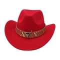 Roter Westernhut aus Filz mit silbernem Stierkopf-Emblem und Lederband mit Nietenbesatz - Rot