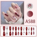 Franse roos lange trapezium opdruk nagels met wijnrode afwerking en handgeschilderde kunst - Rood Wit Roos Marmer Stijl (A588) / Set van 24 Stuks (Lijmtype)