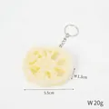 Realistischer PVC Lotuswurzel Schlüsselanhänger als Lebensmittel-Replikat mit 5,5cm - Panierte Lotuswurzel - Schlüsselanhänger