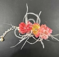 Pink gradient acrylic flower hair clip with white feathers and elegant pearl tassel - 75# Claw Clip - Deep Pink Feather Pearl Tassel Style