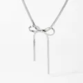 Collana elegante in acciaio inossidabile argento con fiocco e nappe a catena snake - Collana a Fiocco Argento / Argento