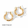 Detalle de pendientes de aro bañados en oro de 18K con perlas blancas y circonitas - Estilo Perla Circonita (TE6034-2)