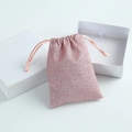 Pink glitter drawstring jewelry bag with shimmering texture and white gift boxes - 5x7cm / Pink