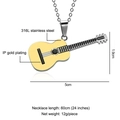 Collar con colgante de guitarra de acero inoxidable 316L y baño de oro IP con medidas - Dorado