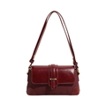 Bolso de hombro vintage francés en burdeos con texturas contrastadas brillo y mate - Rojo
