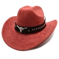 Dettaglio cappello cowboy rosso scamosciato con testa di toro e rivetti in metallo - Caramello / M (56-58cm)