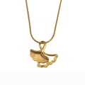 Collar con colgante de hoja de ginkgo dorado en acero de titanio con cadena de serpiente - Dorado