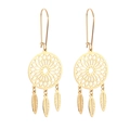 Gouden bohemian oorbellen met mandala cirkels en drie gedetailleerde veer hangers - Zonnebloem Veer Stijl (KE109297-MW)