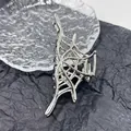 Pinza de pelo elegante de aleación plateada con diseño de telaraña y alas de mariposa - Plateado