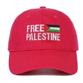 Dettaglio ricamo Free Palestine e bandiera nazionale su cappellino in cotone rosso da baseball - Regolabile / Rosa Rossa