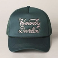 Cappellino trucker verde scuro con ricamo Howdy Darlin rosa e retro in rete - Taglia unica / Verde Scuro