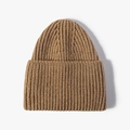 Gorro de punto de canalé grueso en color camello oscuro con dobladillo ancho cálido - Caqui