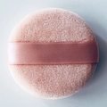 Soft pink velvet round makeup powder puff with silky ribbon handle for setting - Loose 60x12mm / Nude