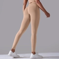 Naadloze high-waist yoga leggings in licht kaki met push-up design voor fitness training - S / Pants / Lotusroze