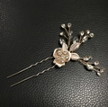 Elegant gold bridal hair comb featuring metal leaves and sparkling rhinestones flowers - Hair Stick / Rose Gold
