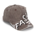 Detailansicht der gewaschenen dunkelgrauen Baseballkappe mit weißem FASH-Schriftzug - Einheitsgröße / Kaffeebraun