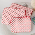 Set di tre custodie trapuntate con motivo a cuori per iPad e laptop di varie misure - 11" / Cuori Rossi su Bianco