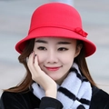 Elegante felrode wollen cloche hoed met stijlvolle bijpassende strikdecoratie voor dames - Verstelbaar / Rood