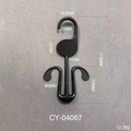 Gancio appendi scarpe in plastica nera modello CY-04067 con triplo supporto stivali - CY04067