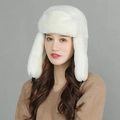 Gorro de aviador de piel sintética blanca de invierno con orejeras en modelo - Talla única / Blanco Roto