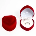 Red heart-shaped flocked ring box with double slots and white velvet interior - White / Blister Top Small Heart Double Ring / Red