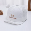 Broderie détaillée sur bonnet blanc nouveau-né avec oreilles 3D et motif cœur - 46-48 cm (6-15 Mois) / Blanc