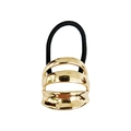 Detalle de un coletero de metal dorado hueco minimalista con una banda elástica negra - Arco hueco de tres capas