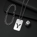 Detailansicht des silbernen Edelstahl-Schmucksets mit Halskette und Armband mit Buchstabe Y - Set Y